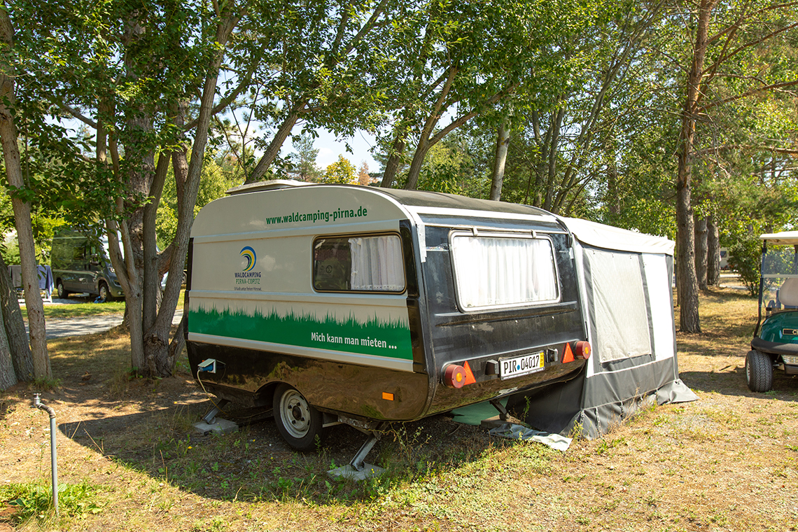Campingplatz mit Mietwohnwagen "Qek Junior"
